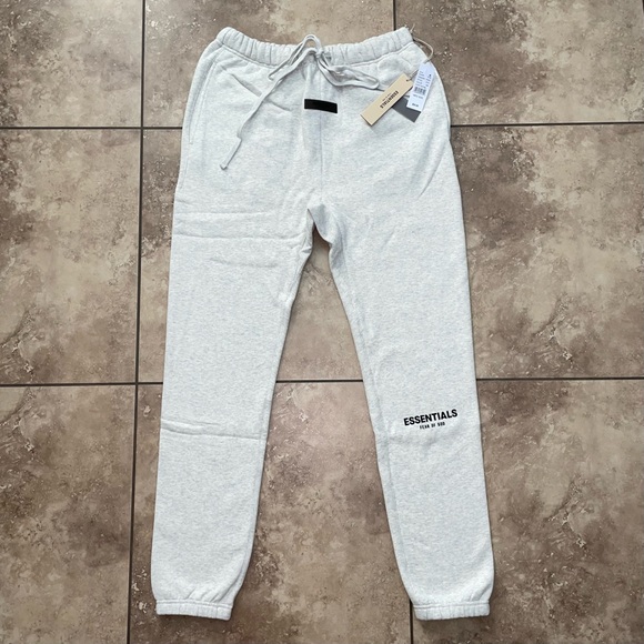 Fear of God Essentials Sweatpants Light Oatmeal Size Medium - Picture 1 of 9